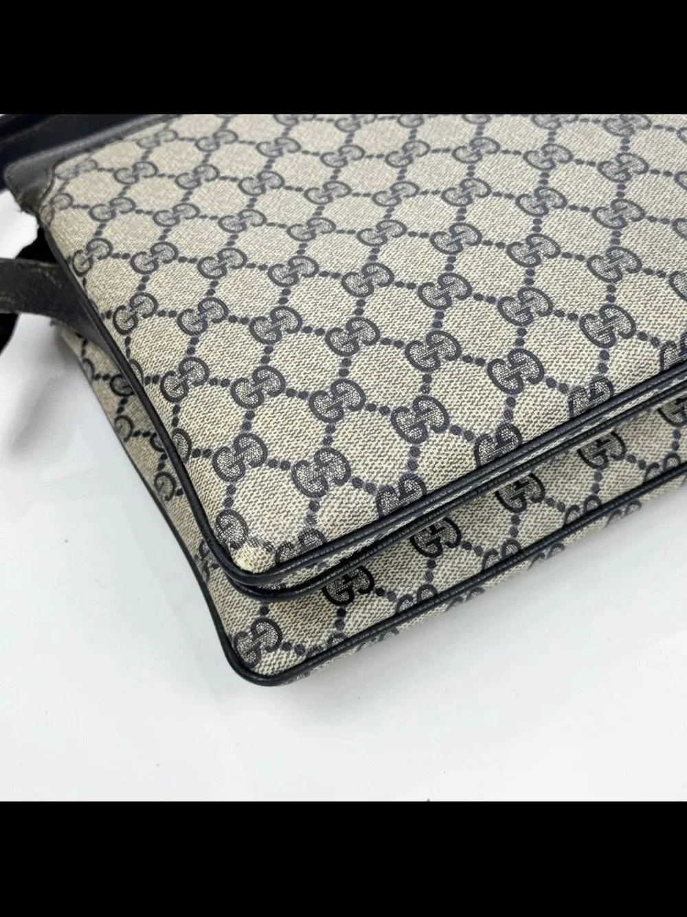 Gucci Beige GG Canvas Crossbody with Navy & Red Stripe